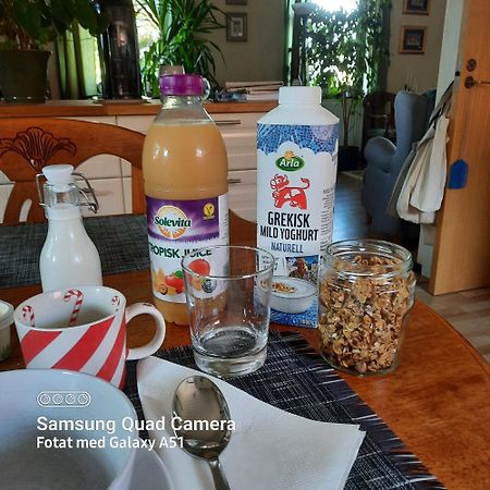 Naturnaera Dubbelrum B&B I Uppsala Ramstalund Luaran gambar