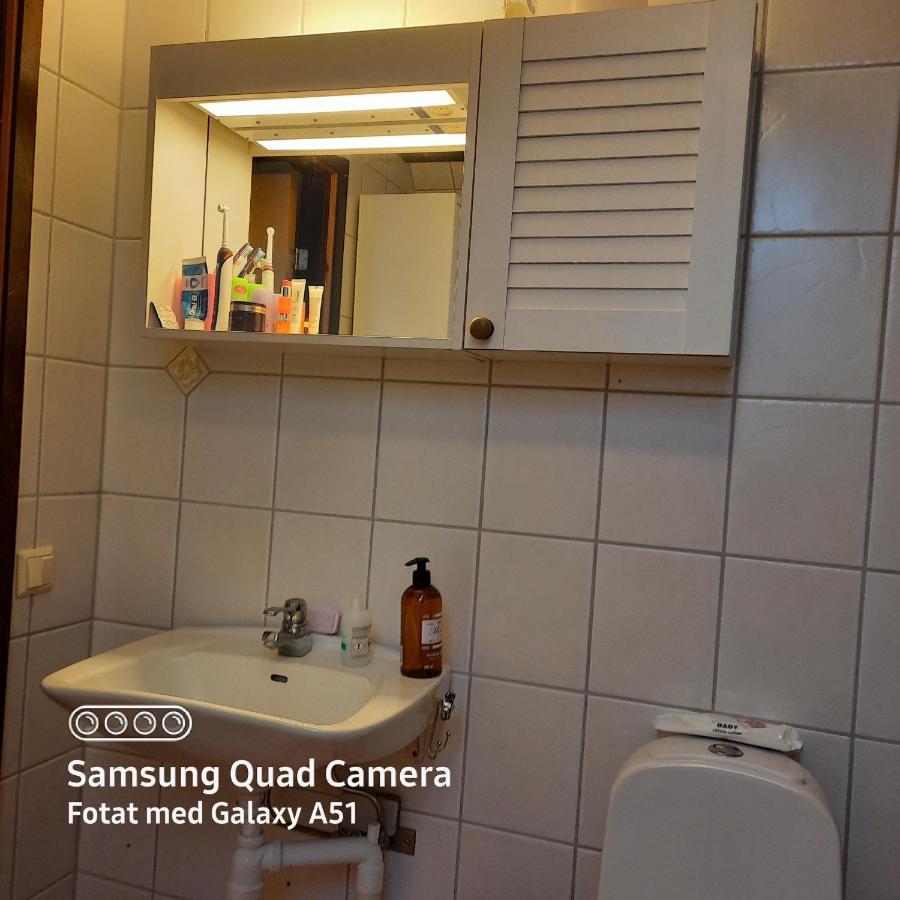 Naturnaera Dubbelrum B&B I Uppsala Ramstalund Luaran gambar